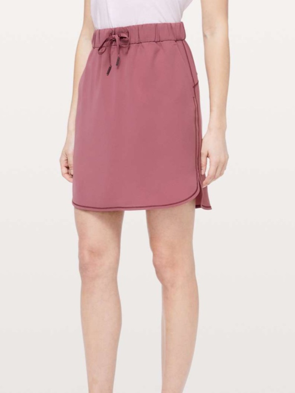 Lululemon On The Fly Skirt *Woven
Misty Merlot